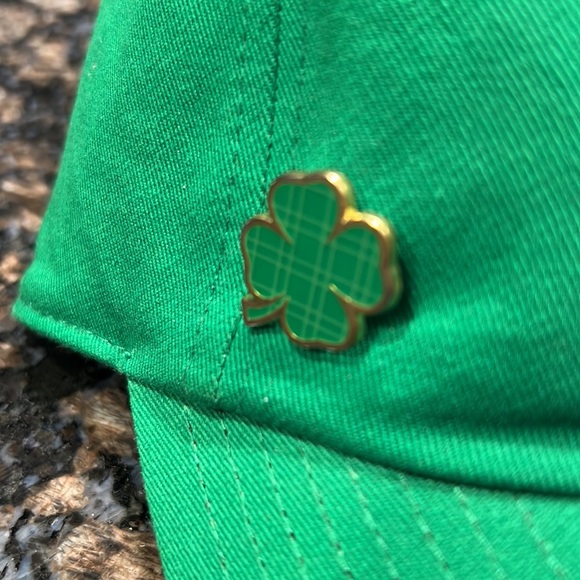 Chicago Blackhawks lucky 🍀 Irish hat adjustable. NWT. - Picture 3 of 8
